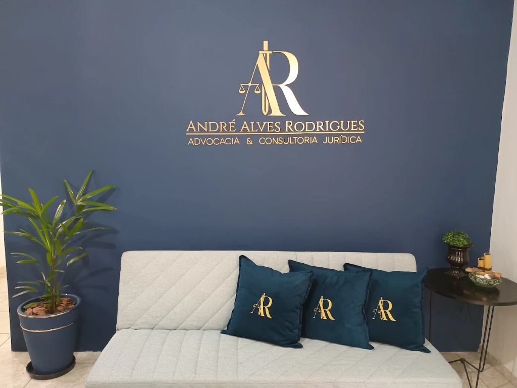 Recepção moderna e elegante do escritório Dr. André Alves Rodrigues em Cerquilho